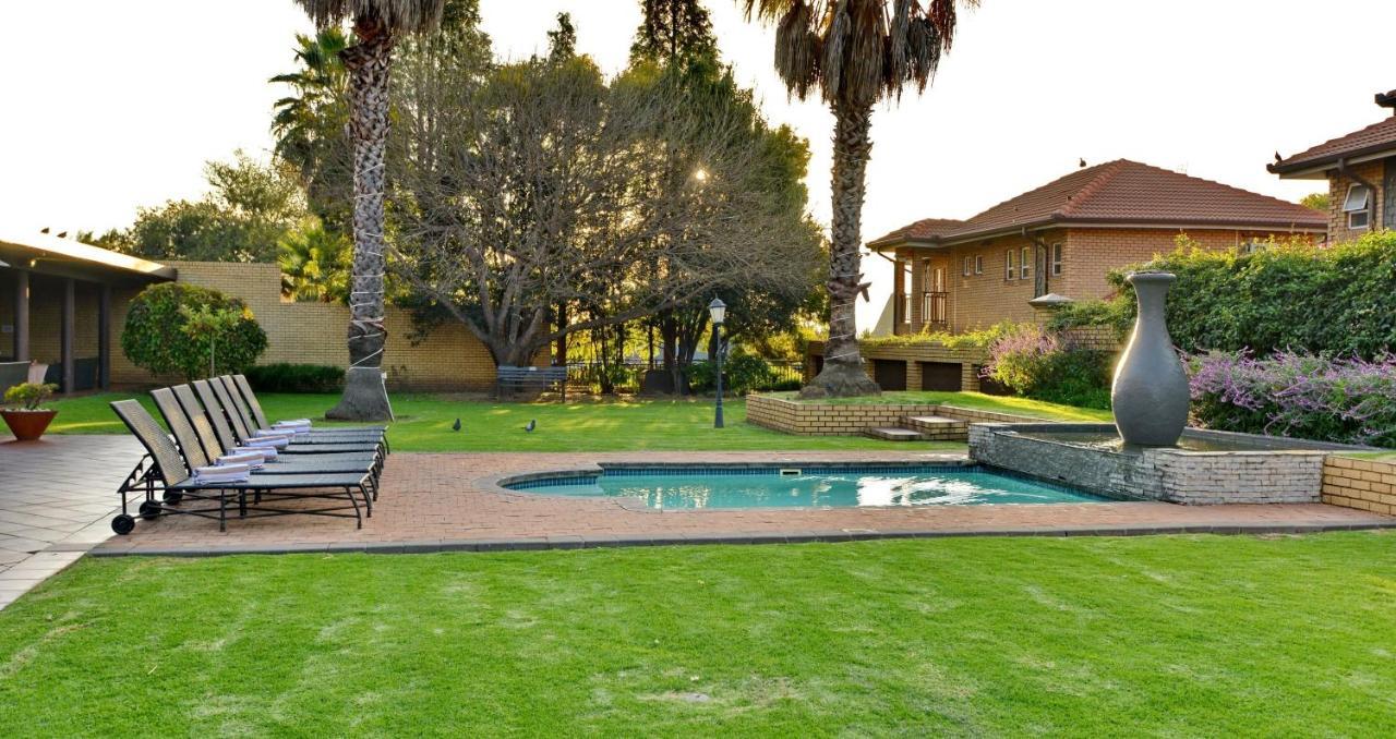 Anew Hotel Witbank Emalahleni エクステリア 写真