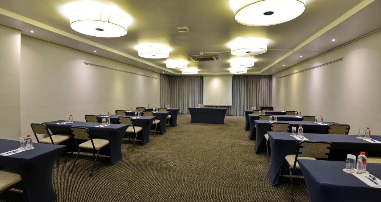 Anew Hotel Witbank Emalahleni エクステリア 写真